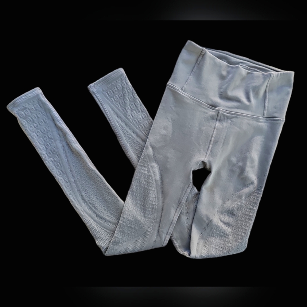 Lululemon Womens Reveal Tights Leggings Mindful Motion Carbon Dust size 2, EUC